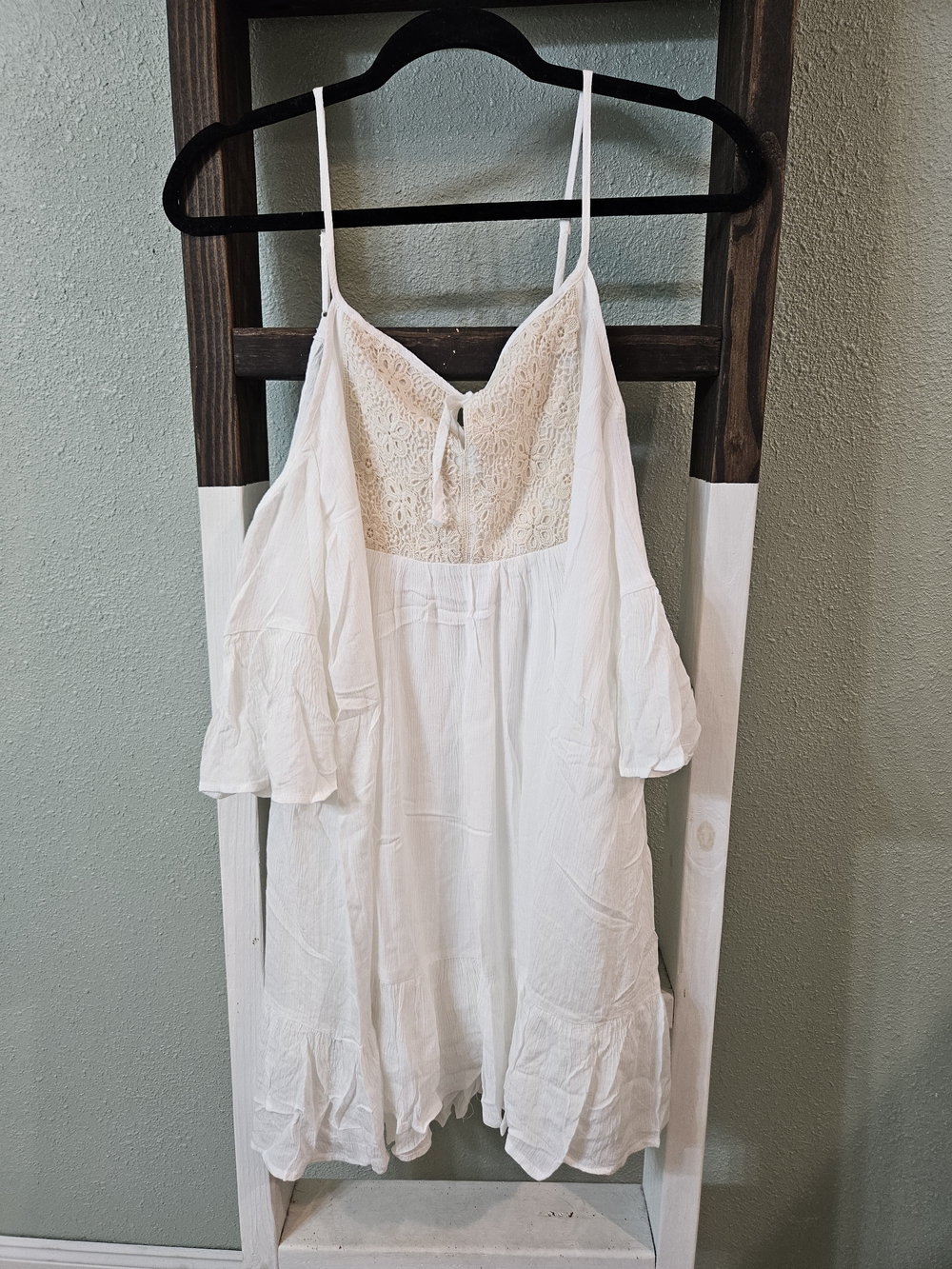 NWOT ILLA ILLA Cream Lace-Detail Midi Dress Size Large